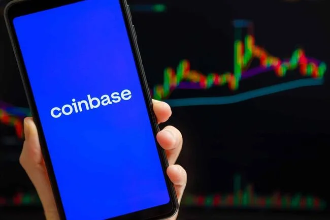 Coinbase Shares Fall as Q3 Revenue Misses Analyst Estimates