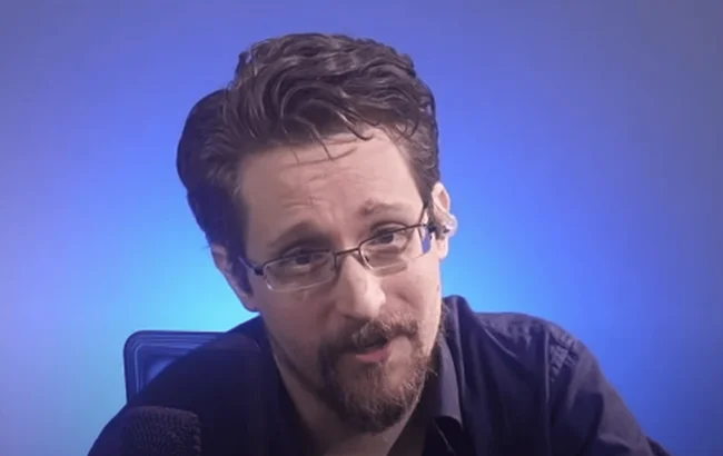 Edward Snowden Slams Solana As A Centralized System For Scams