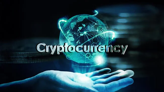 Eric Balchunas Discusses Trump’s Impact on XRP and Solana ETF Futures