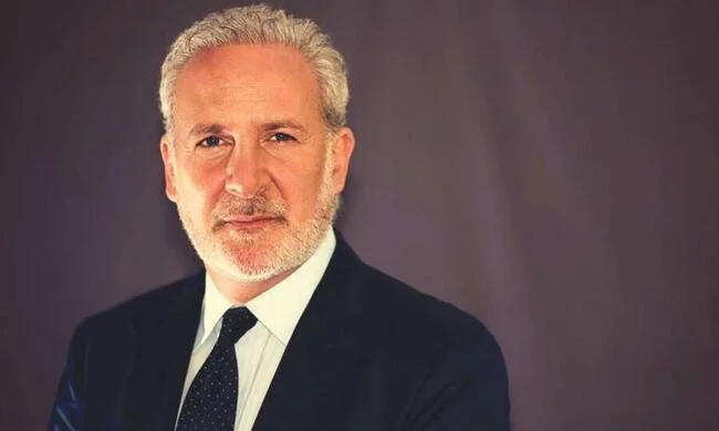 Peter Schiff Tells Michael Saylor to Take $4.3B Loan to Buy U.S. Government Bitcoin