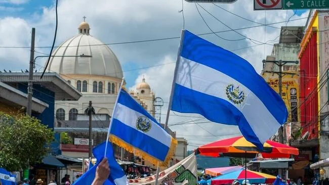 The American Dream Is Alive … In El Salvador, And It's Safer Than Disneyland, Says Bitcoin Bull Max Keiser