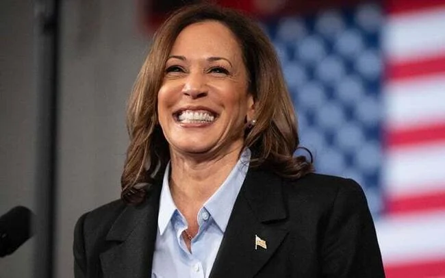 US Presidential Hopeful Kamala Harris Gains Support from Ripple’s Chris Larsen and Other Tech Leaders