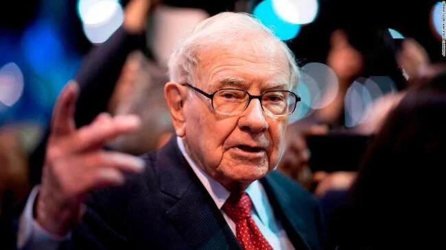 Warren Buffett’s Top Stock Picks for Stable Returns