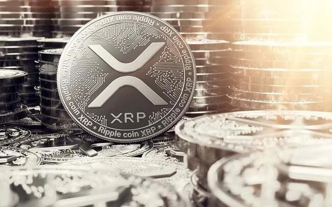 XRP Slips Below Key Support Level as Bearish Pressure Grows